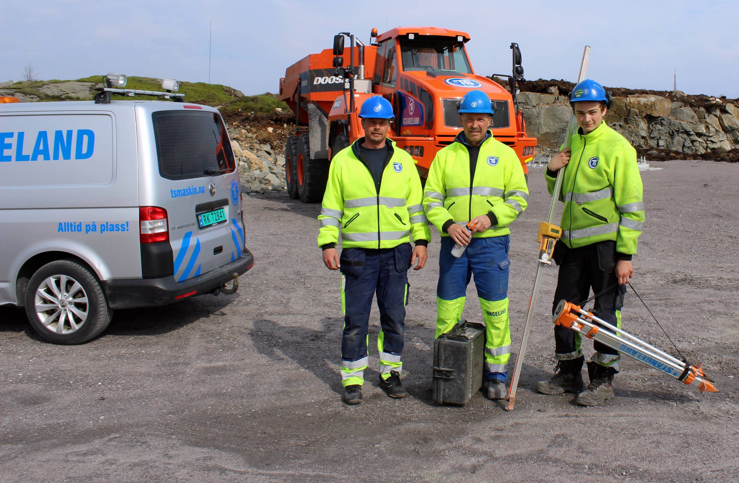 Bjarte Auestad, Torfinn Oftedal og Vegard Flatebø jobber fortsatt på Tellenes.