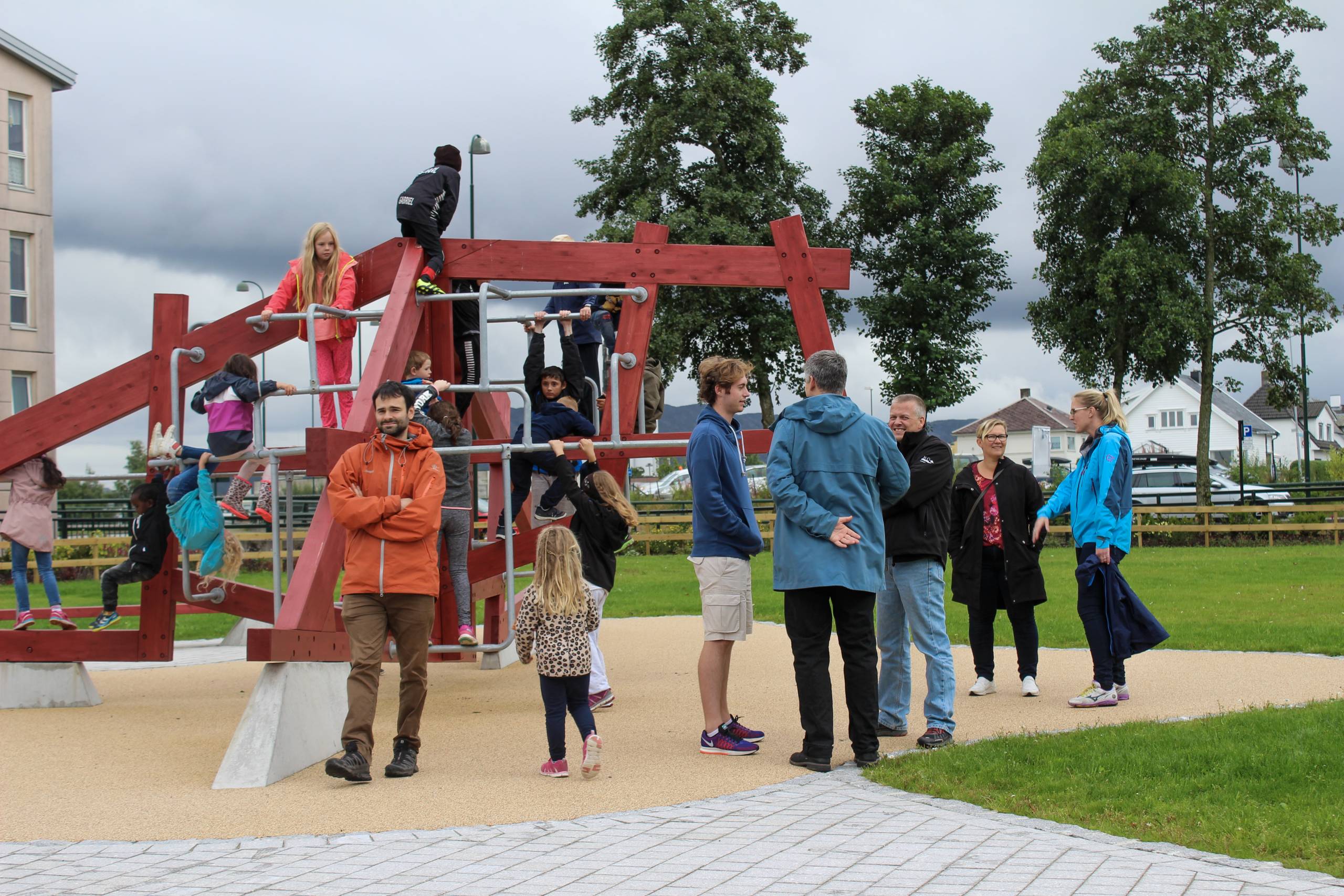 Stangeland Maskin. Hillevåg torg.